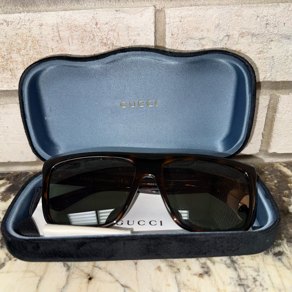 Gucci Tortoise Shell Sunglasses with Blue Case